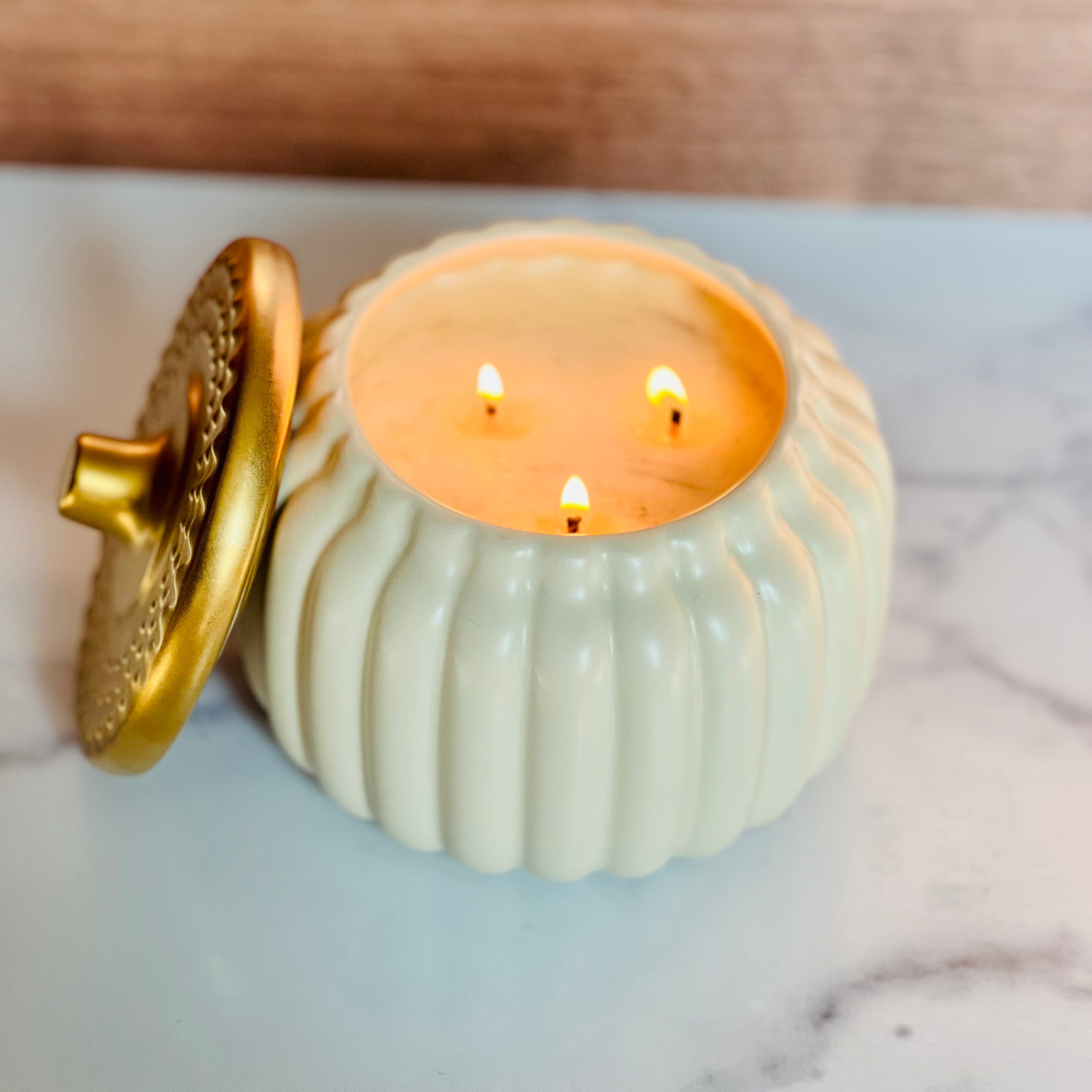 Golden Pumpkin 25oz Soy Candle